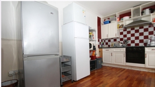  Image of 2 bedroom Flat for sale in Grange Road London SE19 at Crystal Palace, SE19 3BW