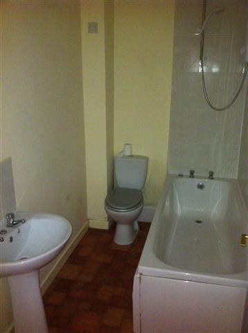  Image of 1 bedroom Flat to rent in Grange Road West Prenton CH43 at Birkenhead  Wirral, CH43 4XB
