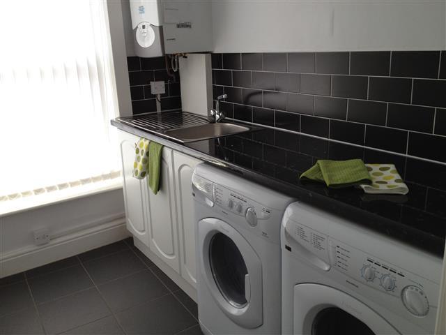  Image of 8 bedroom Terraced house to rent in Granville Road Wavertree Liverpool L15 at Wavertree  Liverpool, L15 2HP