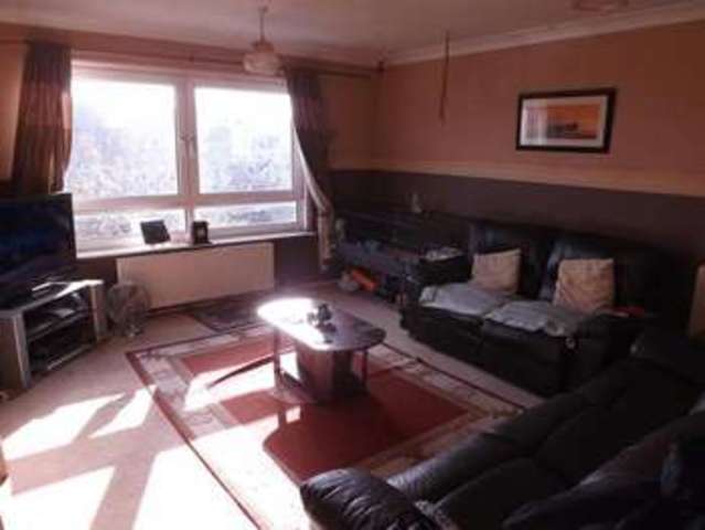  Image of 2 bedroom Flat for sale in Louise Close Great Yarmouth NR30 at GREAT YARMOUTH, NR30 3RF