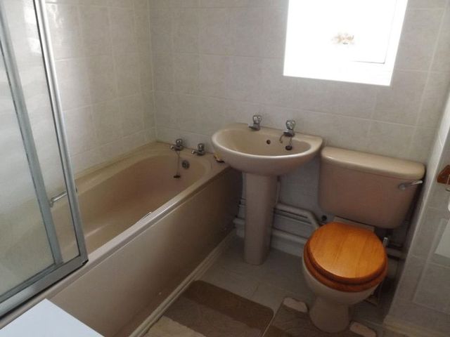  Image of 2 bedroom Flat for sale in Trafalgar Court Great Yarmouth NR30 at Trafalgar Court  Great Yarmouth, NR30 2LX