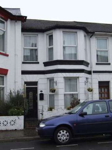  Image of 4 bedroom Terraced house for sale in Apsley Road Great Yarmouth NR30 at Apsley Road  Great Yarmouth, NR30 2HG