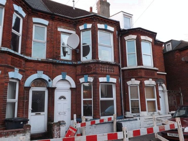 Image of 1 bedroom Terraced house for sale in Nelson Road Central Great Yarmouth NR30 at Nelson Road Central  Great Yarmouth, NR30 3BB