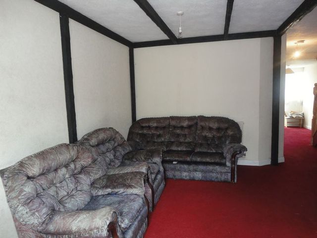  Image of 4 bedroom Terraced house to rent in Greatfields Drive Uxbridge UB8 at Greatfields Drive  Uxbridge, UB8 3QN