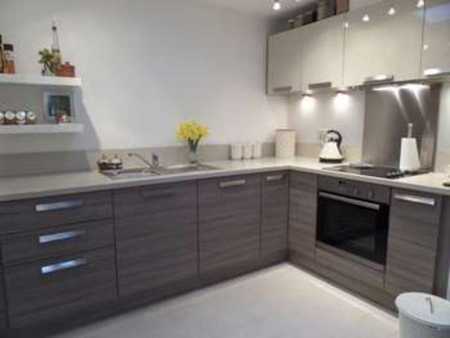  Image of 3 bedroom Apartment for sale in Green Farm Road Newport Pagnell MK16 at Newport Pagnell, MK16 0JY
