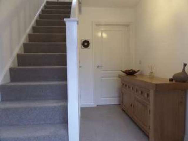  Image of 3 bedroom Apartment for sale in Green Farm Road Newport Pagnell MK16 at Newport Pagnell, MK16 0JY