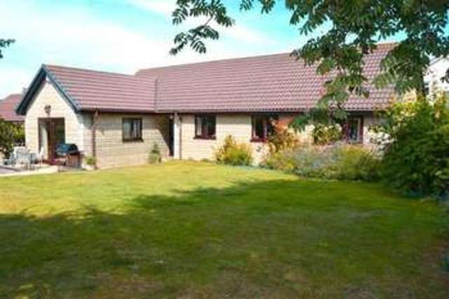  Image of 5 bedroom Detached house for sale in Green Lane Street BA16 at Street, BA16 0QL