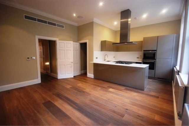  Image of 3 bedroom Flat to rent in Green Street London W1K at MAYFAIR, W1K 7AZ