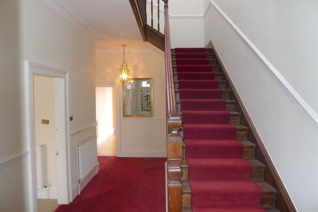  Image of 5 bedroom Detached house to rent in Greenbank Crescent Edinburgh EH10 at Comiston Edinburgh Edinburgh, EH10 5TE