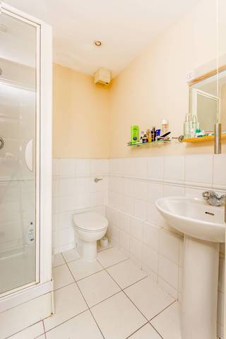  Image of 2 bedroom Flat for sale in Greenfell Mansions Glaisher Street London SE8 at Greenfell Mansions  Deptford, SE8 3EU