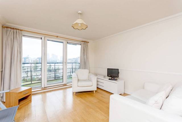  Image of 2 bedroom Flat for sale in Greenfell Mansions Glaisher Street London SE8 at Greenfell Mansions  Deptford, SE8 3EU