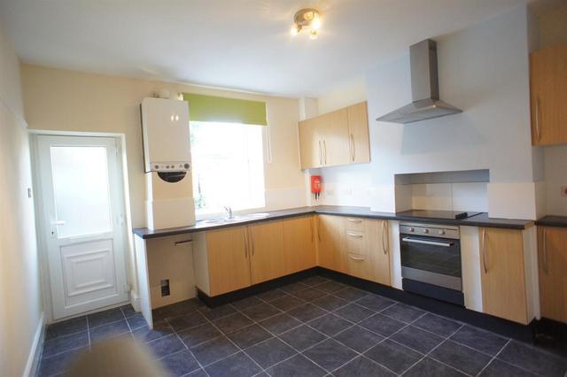  Image of 4 bedroom Terraced house to rent in Greenhow Street Sheffield S6 at Walkley Sheffield Hillsborough, S6 3TP