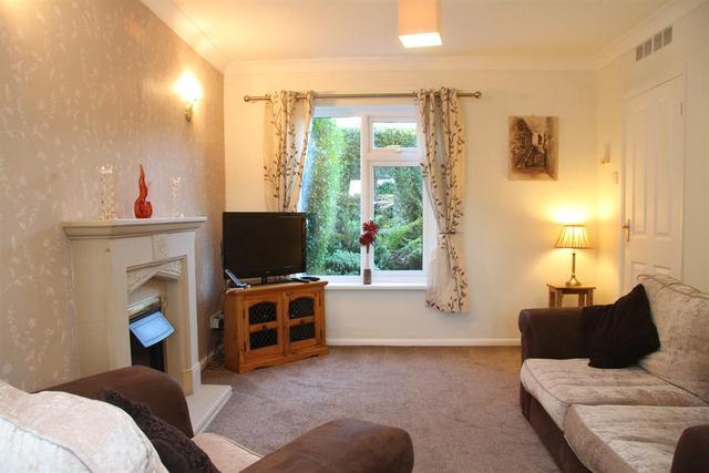  Image of 2 bedroom Semi-Detached house for sale in Greenlea Avenue Yeadon Leeds LS19 at Yeadon Leeds Yeadon, LS19 7SL