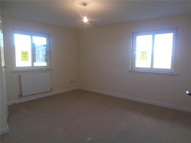  Image of 2 bedroom Flat to rent in Greenock Road Inchinnan Renfrew PA4 at Inchinnan Renfrewshire Renfrewshire, PA4 9LD