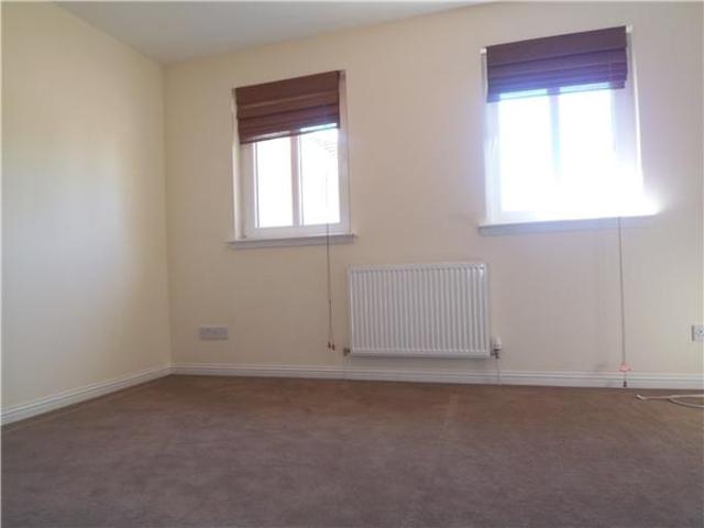  Image of 2 bedroom Terraced house to rent in Greenock Road Inchinnan Renfrew PA4 at Inchinnan Renfrewshire Renfrewshire, PA4 9LD