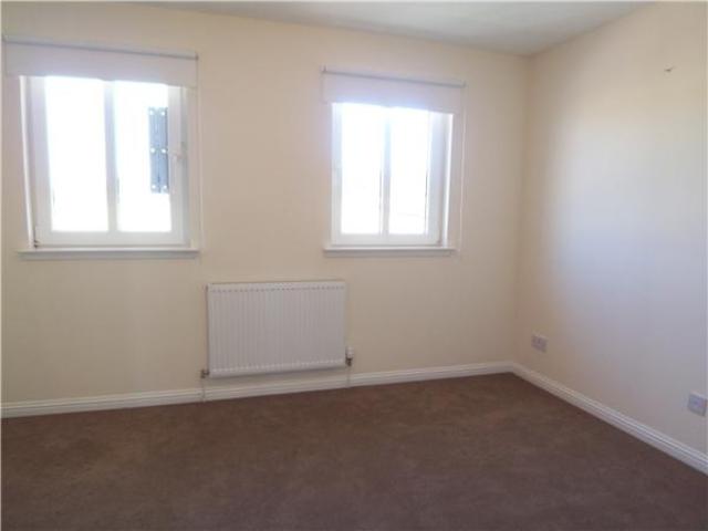  Image of 2 bedroom Terraced house to rent in Greenock Road Inchinnan Renfrew PA4 at Inchinnan Renfrewshire Renfrewshire, PA4 9LD