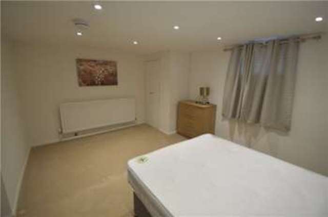  Image of 1 bedroom House Share to rent in Grenfell Road Maidenhead SL6 at Maidenhead Berkshire Maidenhead, SL6 1EX