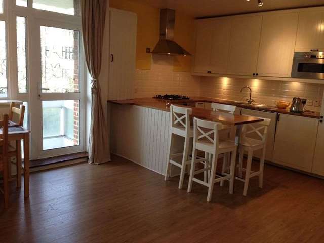  Image of 1 bedroom Apartment to rent in Hanger Lane London W5 at Greystocke Court Ealing London, W5 1EN