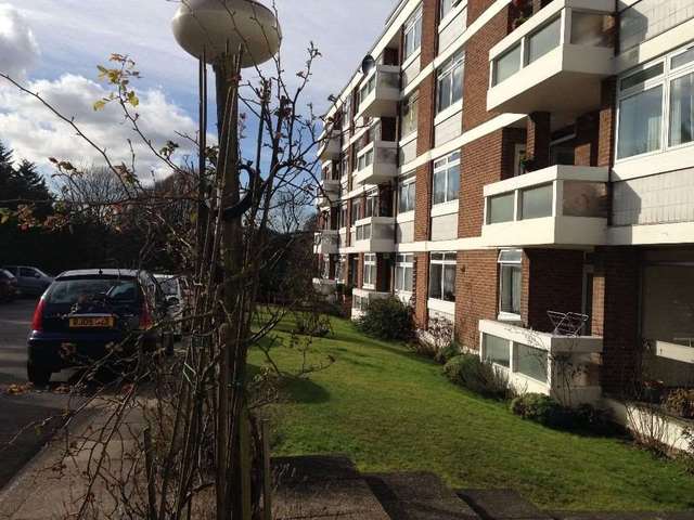  Image of 1 bedroom Apartment to rent in Hanger Lane London W5 at Greystocke Court Ealing London, W5 1EN