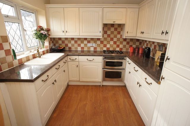  Image of 4 bedroom Detached house for sale in Griffin Avenue Canvey Island SS8 at Griffin Avenue  Canvey Island, SS8 8BE