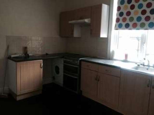  Image of 2 bedroom Semi-Detached house to rent in Grimscar Avenue Birkby Huddersfield HD2 at Grimscar Avenue  Huddersfield, HD2 2TU