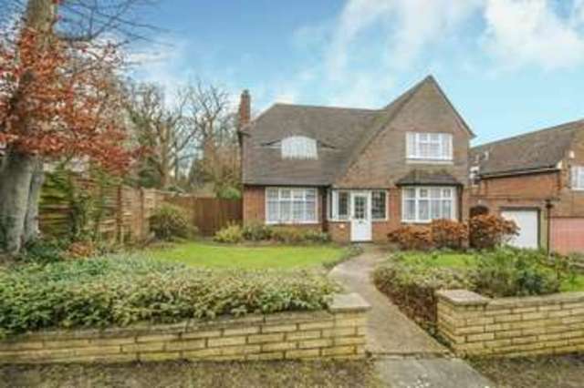  Image of 3 bedroom Detached house for sale in Grosvenor Road Northwood HA6 at Northwood, HA6 3HJ