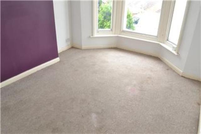  Image of 1 bedroom Flat to rent in Milward Crescent Hastings TN34 at East Sussex, TN34 3RU