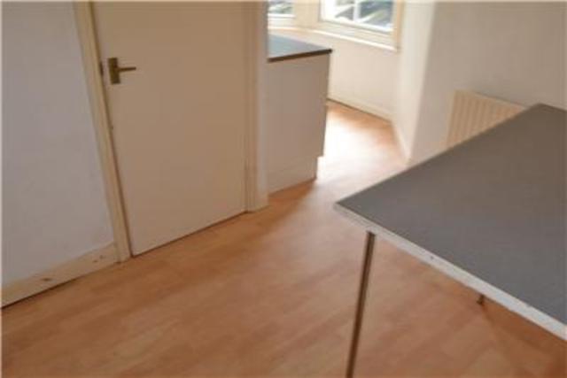  Image of 1 bedroom Flat to rent in Milward Crescent Hastings TN34 at East Sussex, TN34 3RU