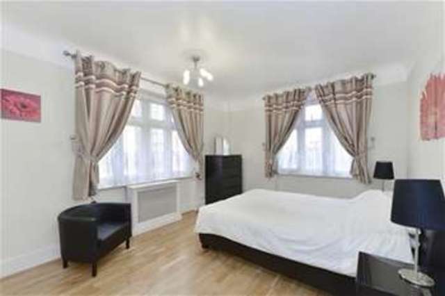  Image of 3 bedroom Flat to rent in Hall Road London NW8 at St John