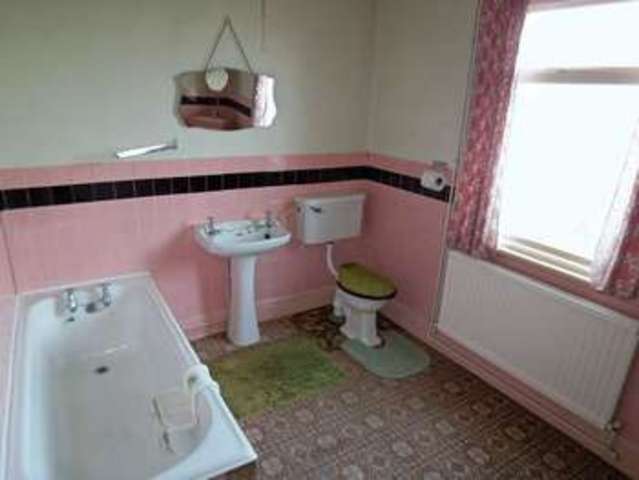  Image of 3 bedroom Semi-Detached house for sale in Grove Retford DN22 at Grove Retford, DN22 0RJ