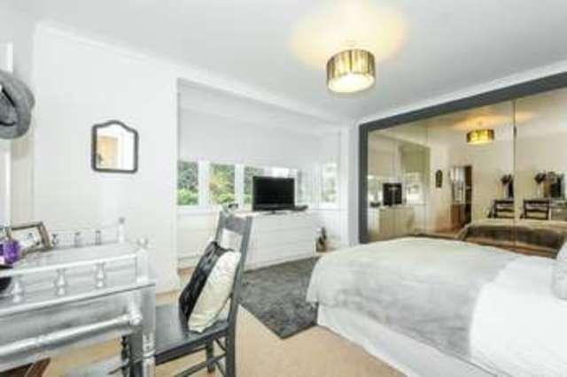  Image of 5 bedroom Detached house for sale in Grove Road Northwood HA6 at Northwood, HA6 2AP