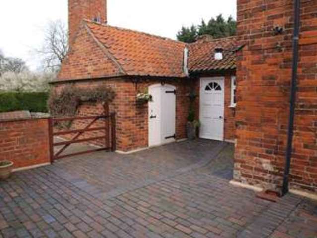  Image of 6 bedroom Detached house for sale in West Street Brant Broughton Lincoln LN5 at West Street Brant Broughton Brant Broughton, LN5 0SF