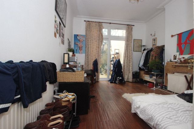  Image of 5 bedroom Terraced house for sale in Gunton Road London E5 at Gunton Road  London, E5 9JS