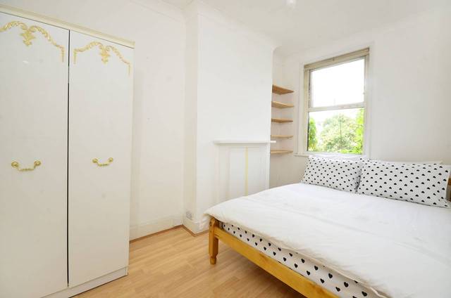  Image of 4 bedroom Flat for sale in Gurdon Road London SE7 at Gurdon Road  Charlton, SE7 7RN
