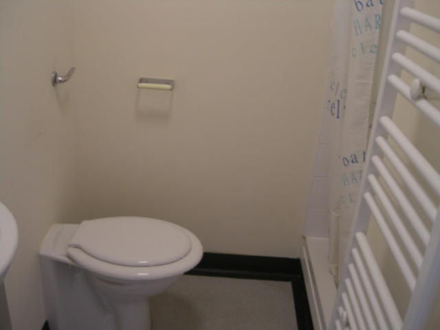  Image of 6 bedroom Terraced house to rent in Gwennyth Street Cardiff CF24 at Cathays Cardiff Cardiff, CF24 4PH