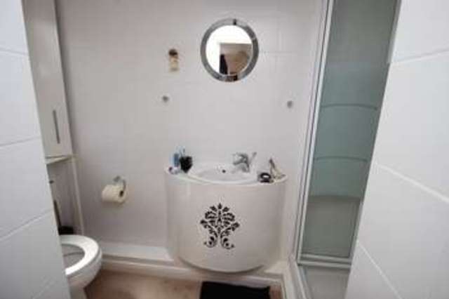  Image of 2 bedroom Flat to rent in Haberdasher Street London N1 at Haberdasher Street  London, N1 6ED