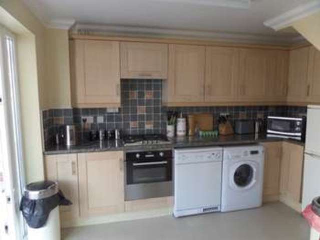  Image of 3 bedroom Detached house for sale in Hainault Avenue Giffard Park Milton Keynes MK14 at Milton Keynes, MK14 5PJ