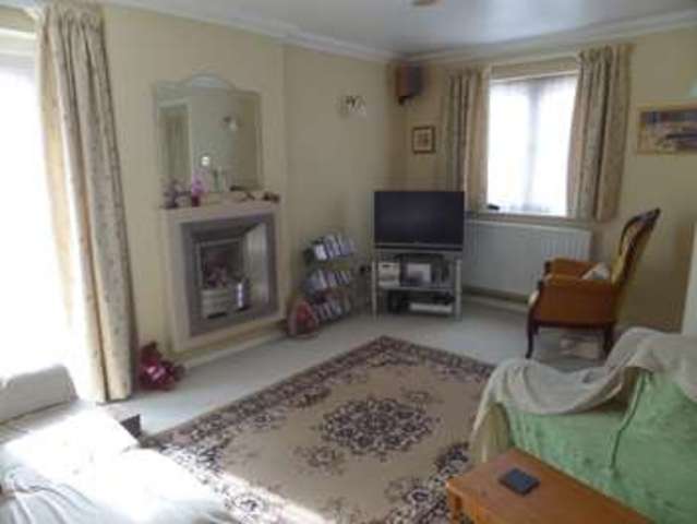  Image of 3 bedroom Detached house for sale in Hainault Avenue Giffard Park Milton Keynes MK14 at Milton Keynes, MK14 5PJ