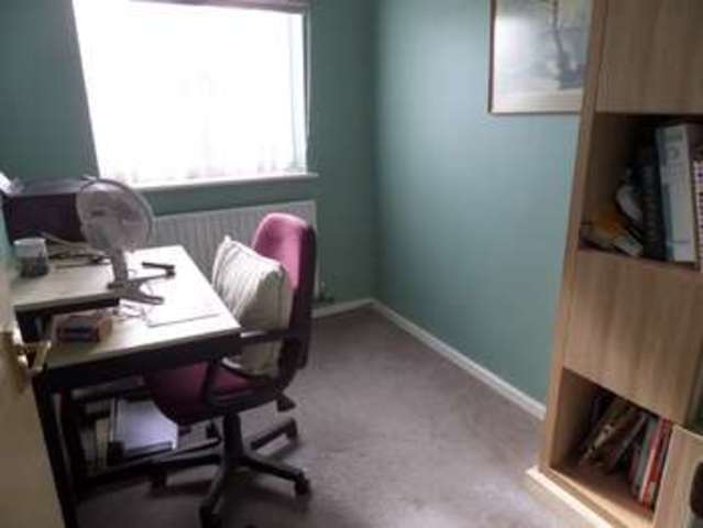  Image of 3 bedroom Detached house for sale in Hainault Avenue Giffard Park Milton Keynes MK14 at Milton Keynes, MK14 5PJ