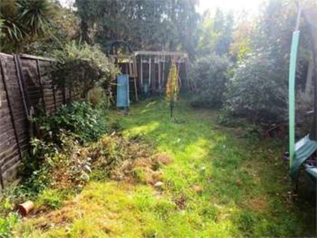  Image of 3 bedroom Terraced house for sale in Hainault Avenue Westcliff-on-Sea SS0 at Hainault Avenue Westcliff on sea Prittlewell, SS0 9HB