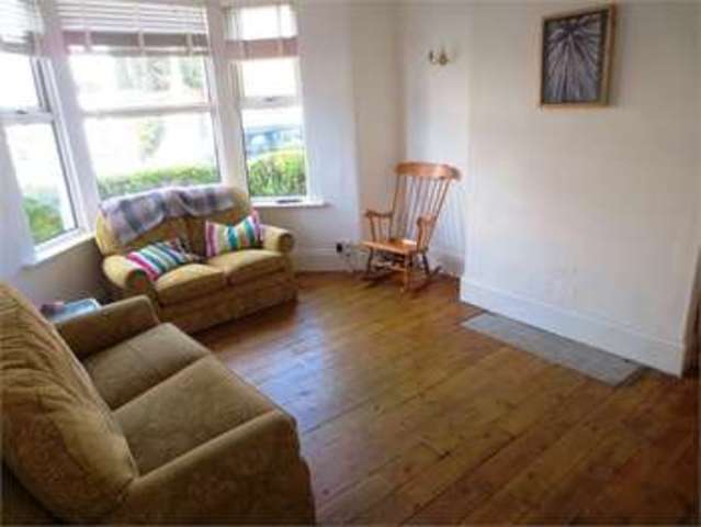  Image of 3 bedroom Terraced house for sale in Hainault Avenue Westcliff-on-Sea SS0 at Hainault Avenue Westcliff on sea Prittlewell, SS0 9HB