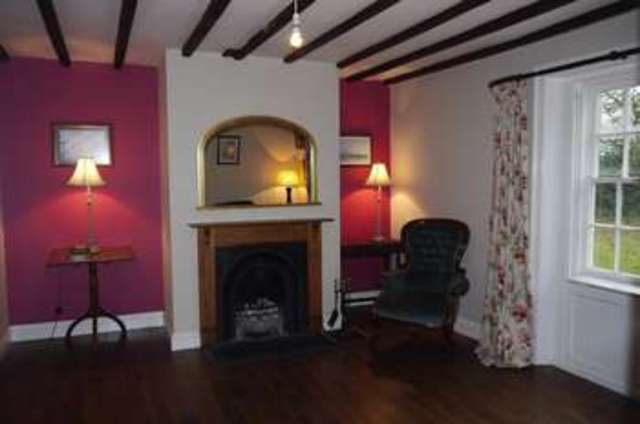  Image of 5 bedroom Detached house for sale in Luddington Luddington Scunthorpe DN17 at Luddington North Lincolnshire, DN17 4QS
