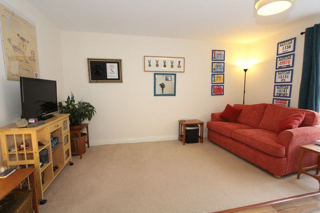  Image of 3 bedroom Terraced house for sale in Halecroft Park Kingswood Hull HU7 at Halecroft Park  Kingswood, HU7 3GQ