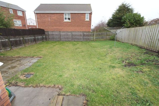  Image of 3 bedroom Terraced house for sale in Halecroft Park Kingswood Hull HU7 at Halecroft Park  Kingswood, HU7 3GQ