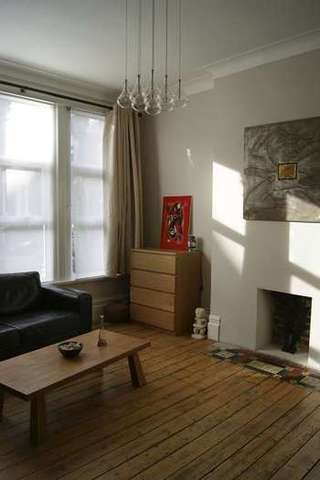  Image of 1 bedroom Flat to rent in Halesworth Road London SE13 at Halesworth Road  London, SE13 7TJ