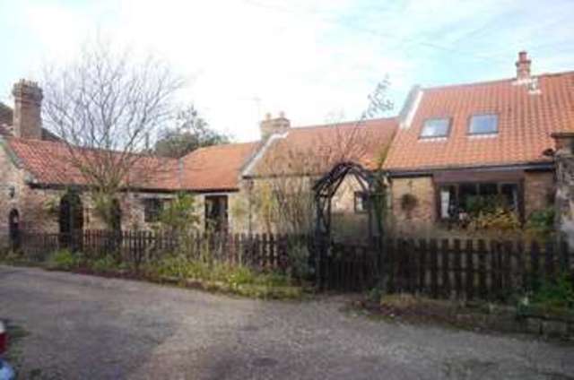  Image of 5 bedroom Detached house for sale in High Street Airmyn Goole DN14 at High Street Airmyn East Yorkshire, DN14 8LF