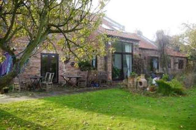  Image of 5 bedroom Detached house for sale in High Street Airmyn Goole DN14 at High Street Airmyn East Yorkshire, DN14 8LF