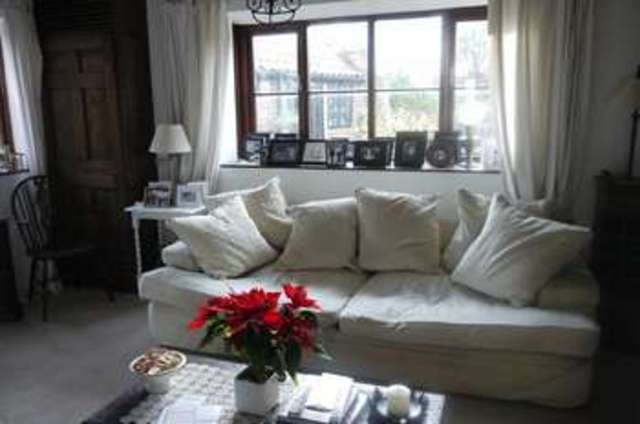  Image of 5 bedroom Detached house for sale in High Street Airmyn Goole DN14 at High Street Airmyn East Yorkshire, DN14 8LF