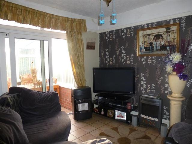  Image of 3 bedroom Commercial Property for sale in Hall Road Lowestoft NR32 at Hall Road  Lowestoft, NR32 3NL