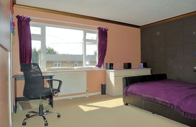  Image of 2 bedroom Semi-Detached house to rent in Halliwell Road Prestwich Manchester M25 at Halliwell Road  Prestwich, M25 9SY